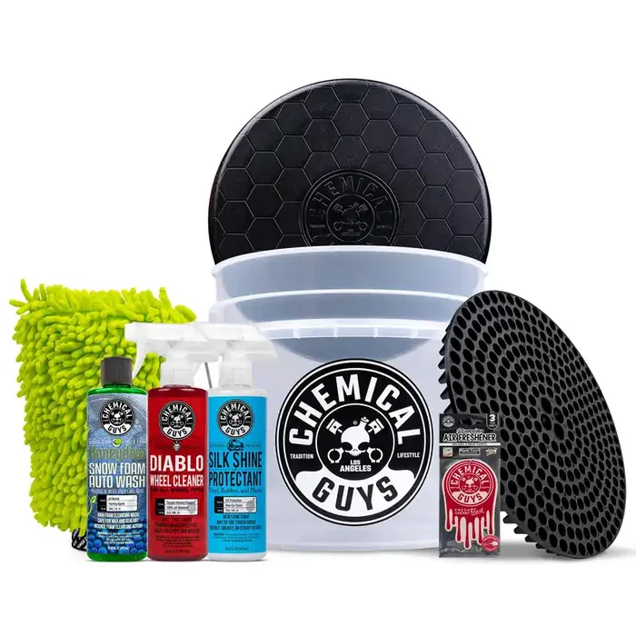 Chemical Guys Hol126L 8-Piece Arsenal Builder Car Wash Kit With Bucket, Dirt Trap, Lid, Wash Mitt, Air Fresheners And (3) 16 Oz