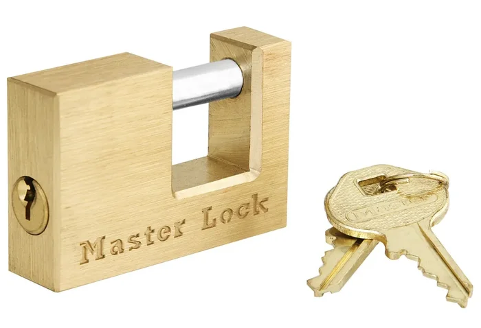 Master Lock 605Dat Shackle 15/16‘‘ Length X 7/16‘‘ Inner Width, 2‘‘ Body Width, Solid Brass Coupler Lock, Gold, 1 Count